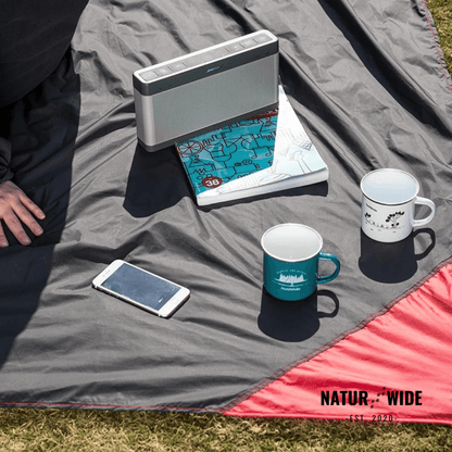 Waterproof Pocket Picnic Blanket – Lightweight Sand-Free Beach Mat