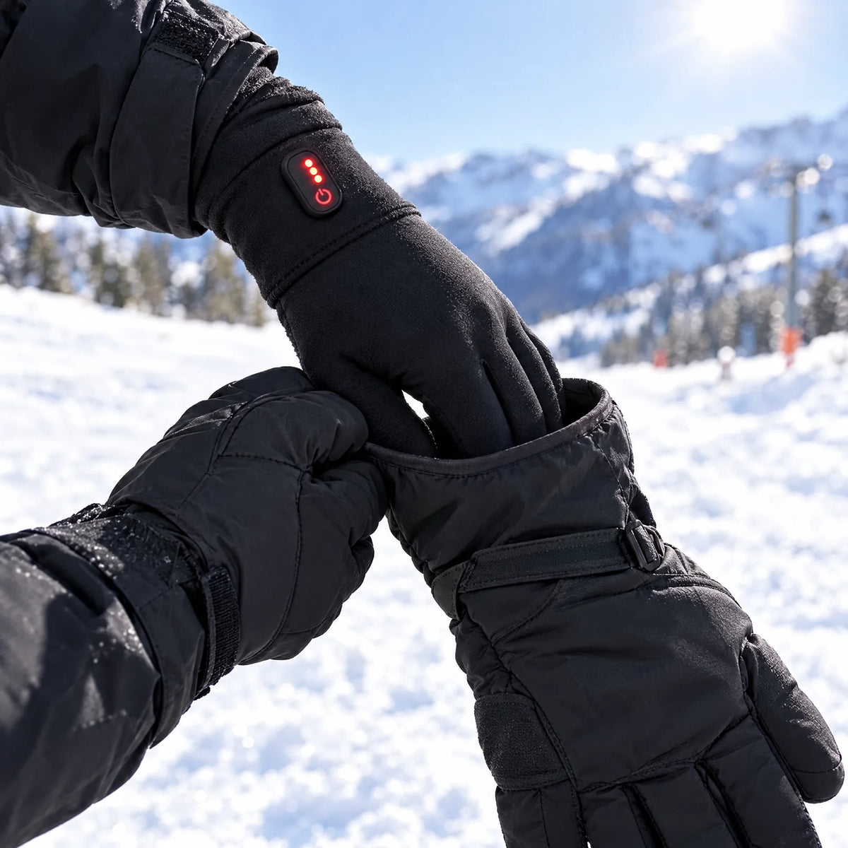 Beheizter Unterziehhandschuh unter einem Skihandschuh
